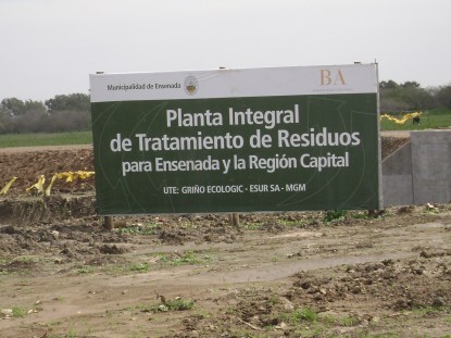 entrada de la posible planta