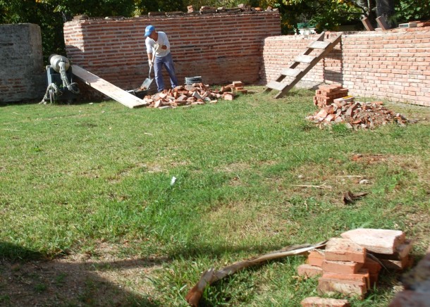 Fuerte Barragán: supuesta restauración de muro